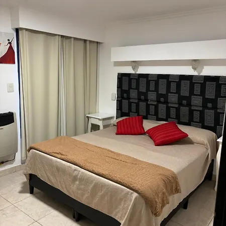 Robinson Apartamentos SOLO FAMILIAS Villa Carlos Paz Exterior foto
